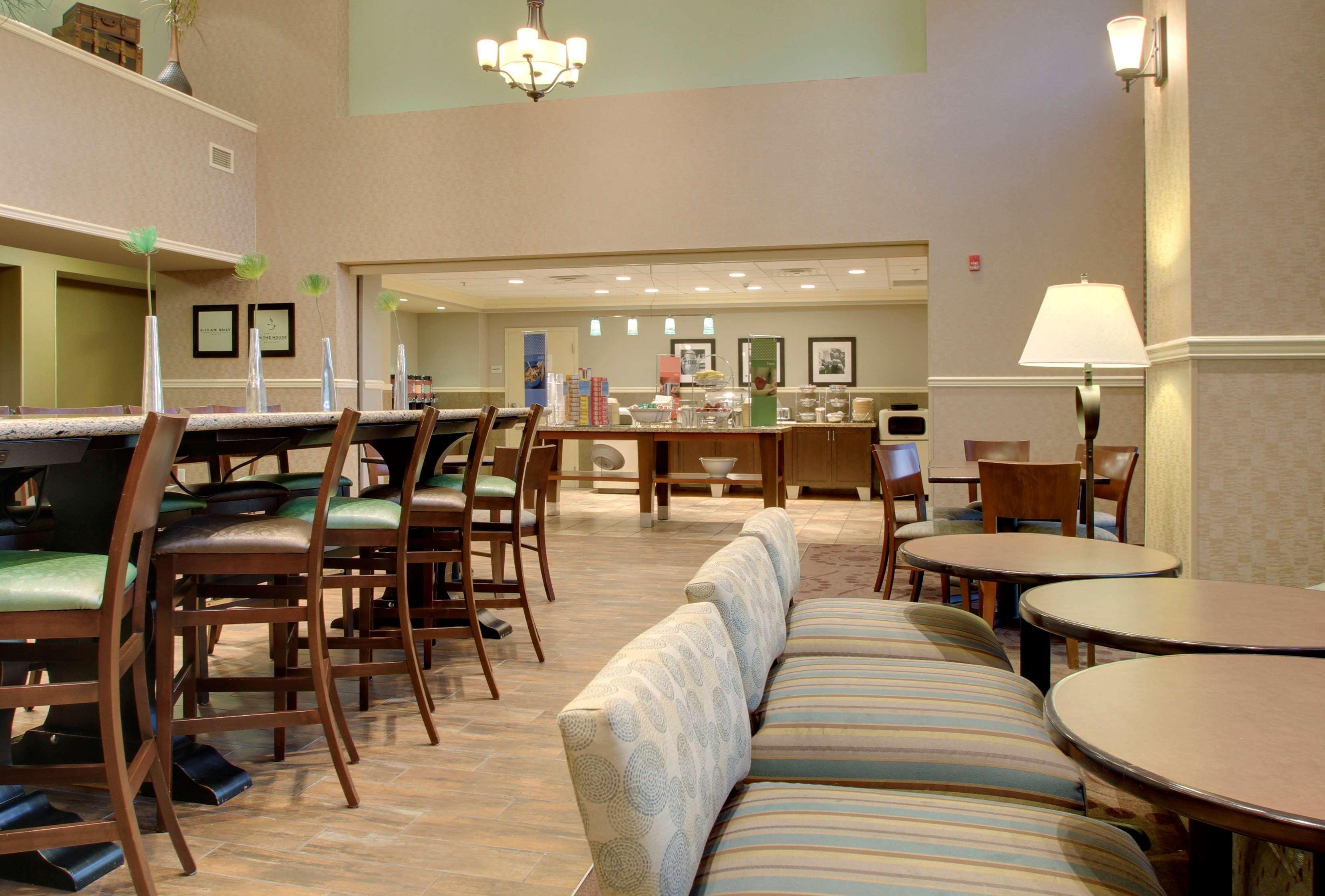 Hampton Inn & Suites Grafton Restaurace fotografie